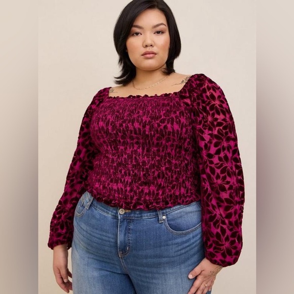 Torrid Velvet Smocked Blouson Sleeve Cropped Top Size 0/L Color Wine - Picture 3 of 6